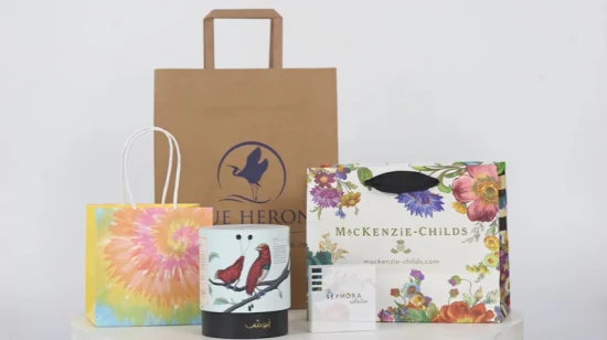 Bolsa de papel Kraft con asa troquelada con diseño de moda impreso con logotipo personalizado